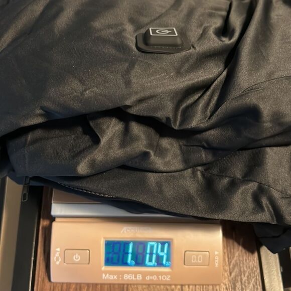 Ying Cai | Electric Heating Jacket, size M - Picture 14 of 15